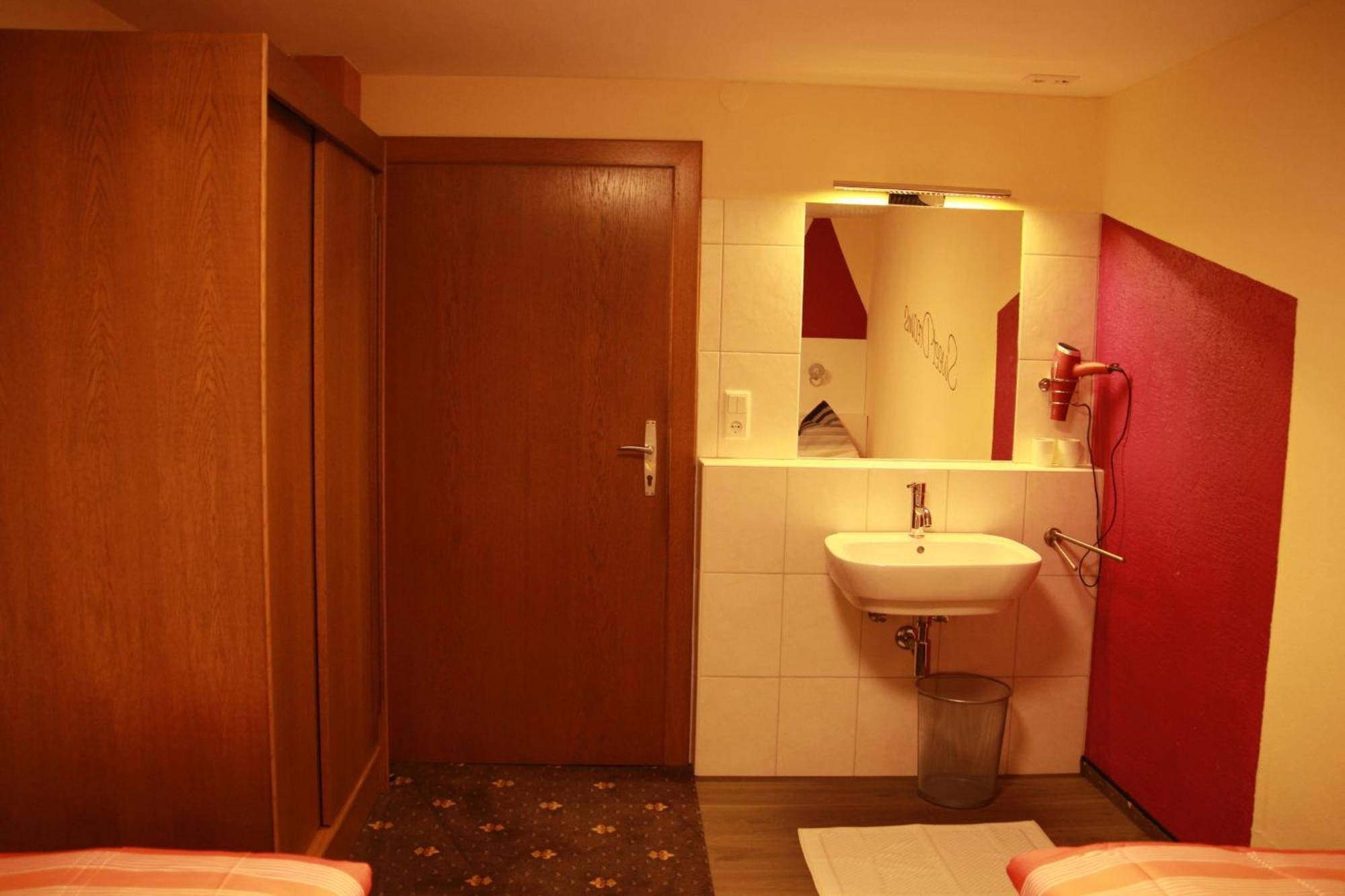 Haus Kartoner Hotel Schladming Room photo